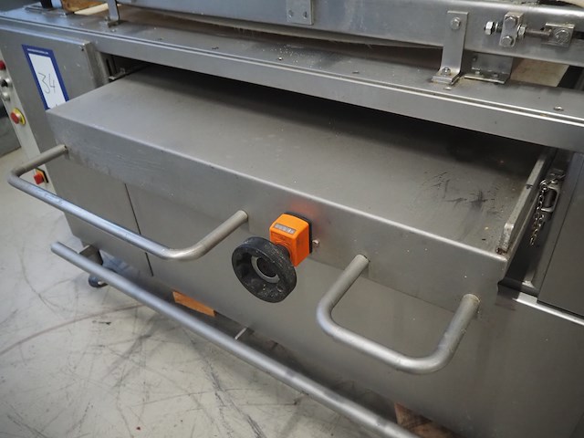Nn dough rolling machine - afbeelding 9 van  10