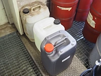 Nn drip trays with oil - afbeelding 7 van  38