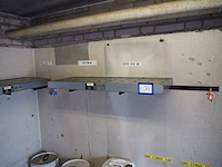 Nn drip trays with oil - afbeelding 25 van  38