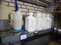 Nn drip trays with oil - afbeelding 31 van  38