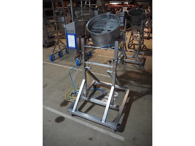 Nn egg cutter - afbeelding 1 van  10
