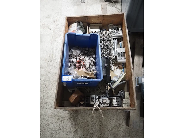 Nn electric parts and fuses - afbeelding 4 van  6
