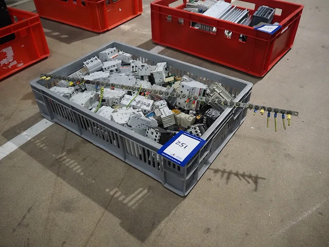 Nn electric parts - afbeelding 1 van  4