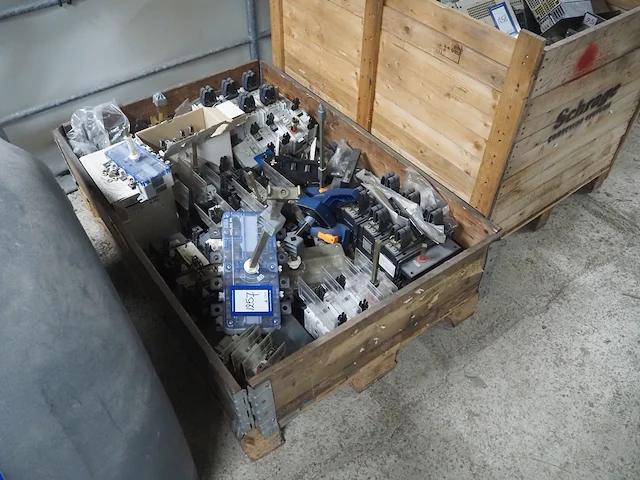 Nn electric parts - afbeelding 1 van  5