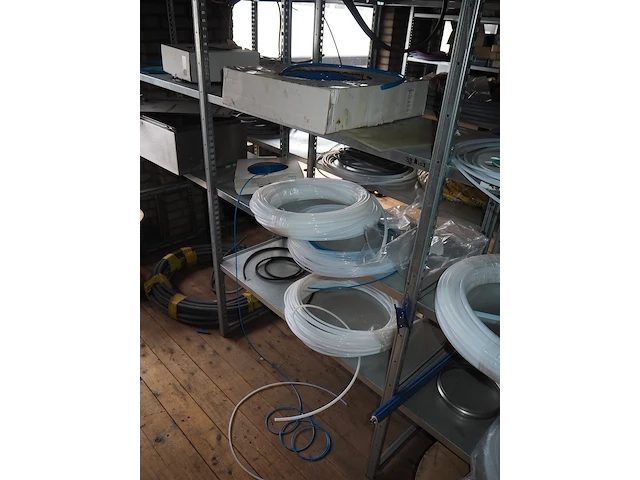 Nn electrical cables and rubber tubes - afbeelding 9 van  19