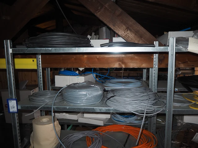 Nn electrical cables and rubber tubes - afbeelding 14 van  19