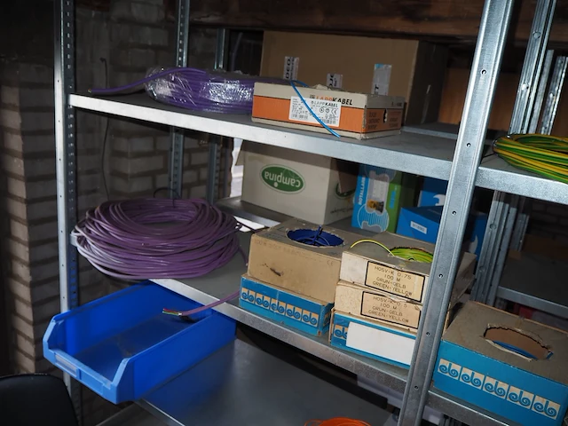 Nn electrical cables and rubber tubes - afbeelding 18 van  19