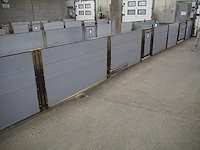 Nn entrance stables - afbeelding 2 van  20