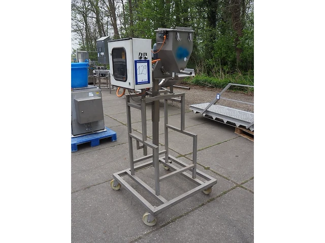 Nn feeder - afbeelding 1 van  8