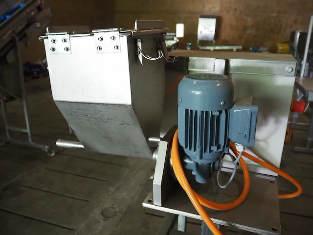 Nn feeder - afbeelding 5 van  7