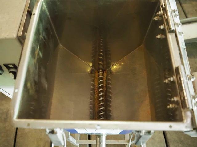 Nn feeder - afbeelding 6 van  7