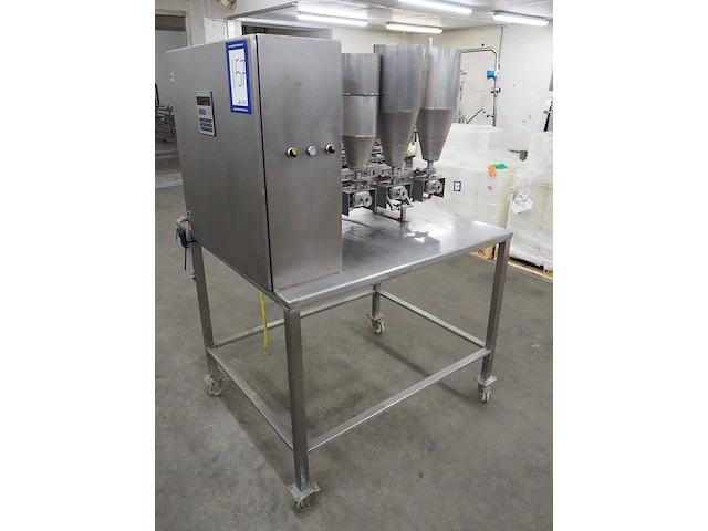Nn filling machine - afbeelding 1 van  12