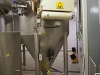 Nn filter silo for powder dissolver - afbeelding 7 van  12
