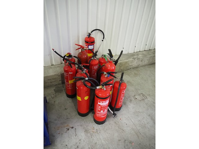 Nn fire extinguishers - afbeelding 1 van  3