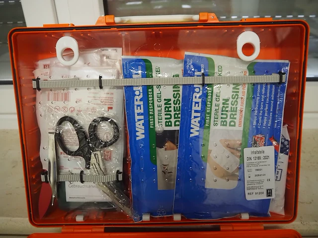Nn first aid cabinet - afbeelding 9 van  9