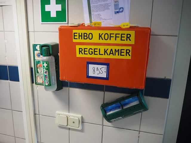 Nn first aid kit - afbeelding 1 van  5