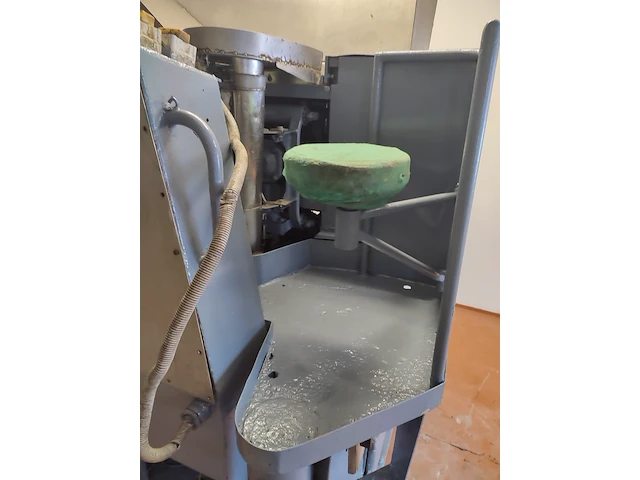Nn fish can filling machine - afbeelding 8 van  12
