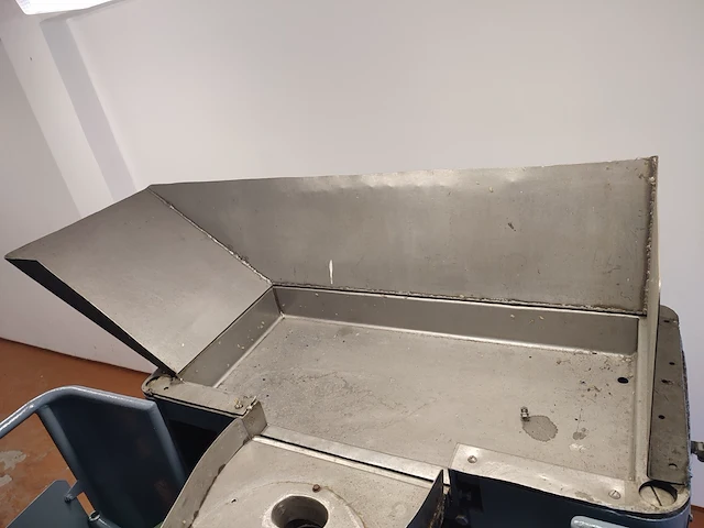 Nn fish can filling machine - afbeelding 9 van  12