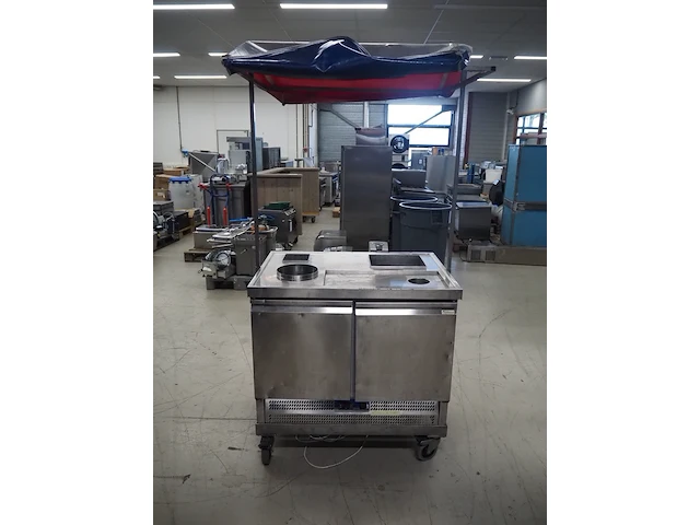 Nn fish stall - afbeelding 7 van  13