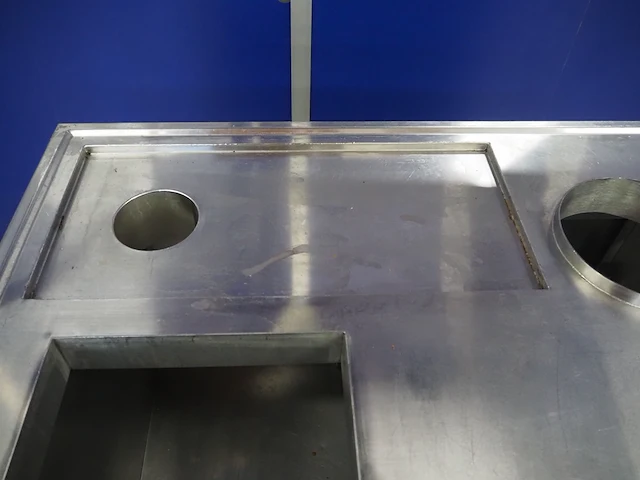 Nn fish stall - afbeelding 12 van  13