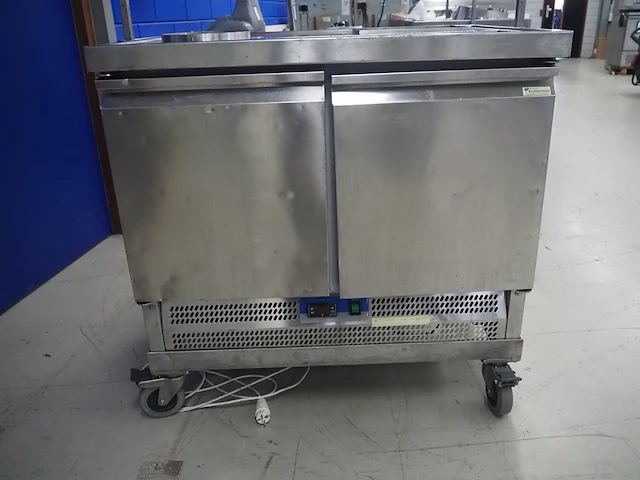Nn fish stall - afbeelding 13 van  13