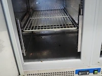 Nn fish stall - afbeelding 9 van  10