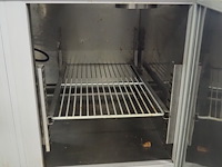 Nn fish stall - afbeelding 2 van  11