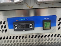 Nn fish stall - afbeelding 3 van  11