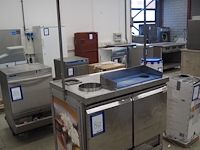 Nn fish stall - afbeelding 1 van  11