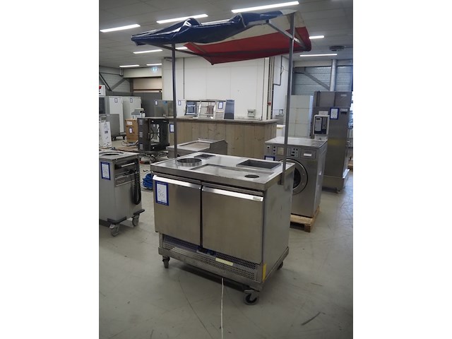 Nn fish stall - afbeelding 1 van  10