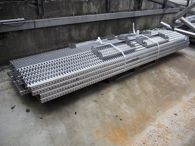 Nn floor boards - afbeelding 1 van  4