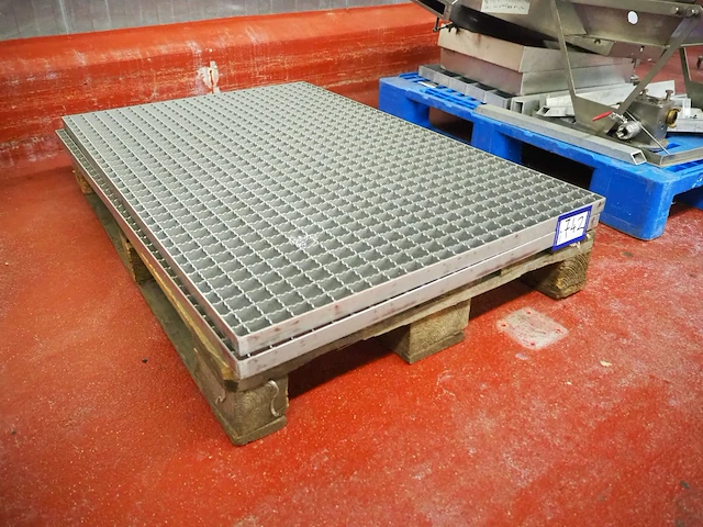 Nn floor gratings - afbeelding 2 van  3