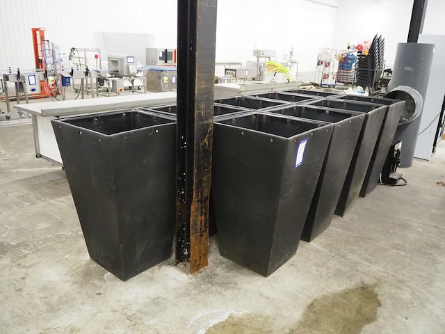 Nn flower pots - afbeelding 1 van  4