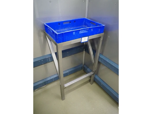Nn frame with plastic crate - afbeelding 1 van  5
