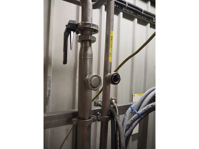 Nn frame with tubes and hoses - afbeelding 6 van  6