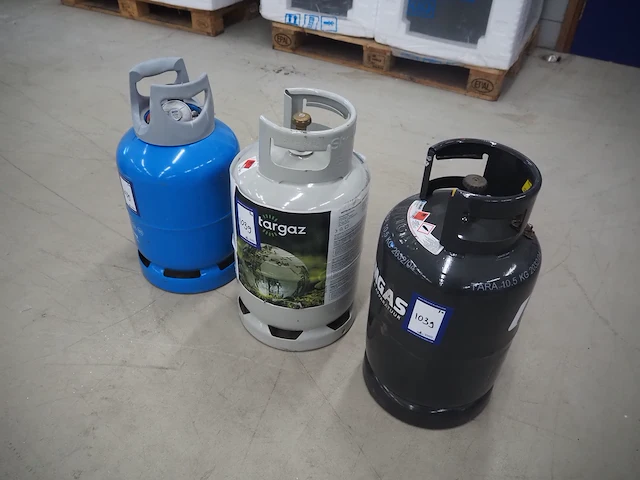 Nn gas bottles - afbeelding 1 van  4