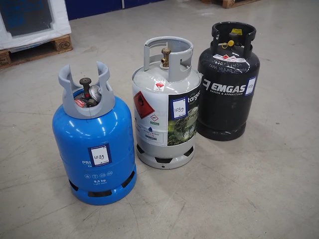 Nn gas bottles - afbeelding 2 van  4