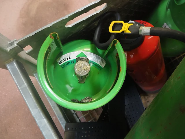 Nn gas bottles - afbeelding 6 van  10