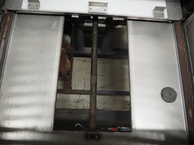 Nn guillotine - afbeelding 11 van  11