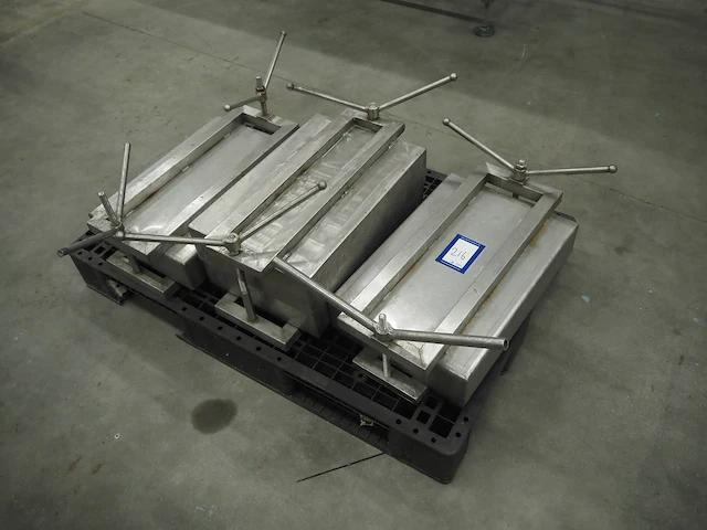 Nn ham moulds - afbeelding 2 van  6