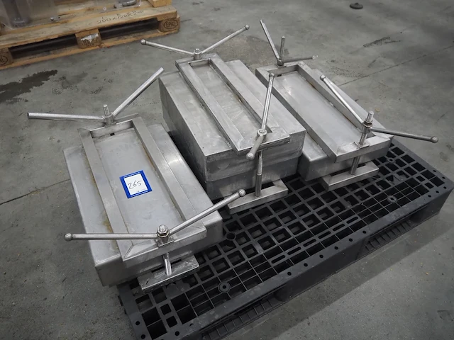 Nn ham moulds - afbeelding 2 van  7