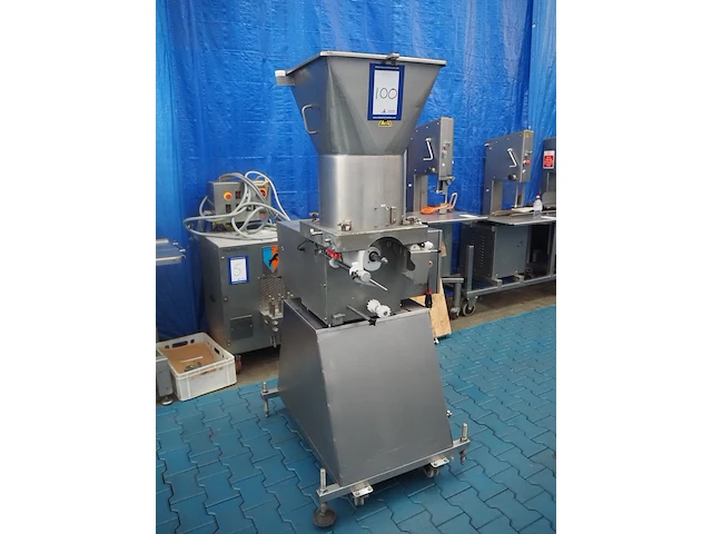 Nn hamburger forming machine - afbeelding 1 van  9