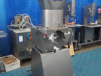 Nn hamburger forming machine - afbeelding 1 van  9