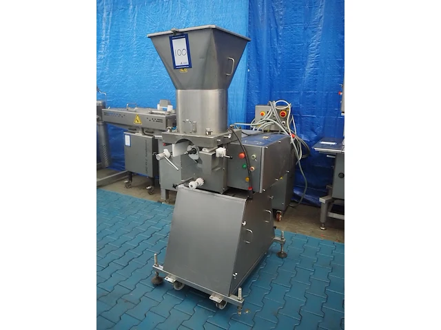 Nn hamburger forming machine - afbeelding 2 van  9