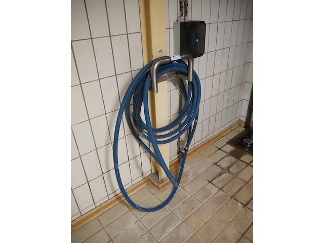 Nn hose reel with hose - afbeelding 1 van  3