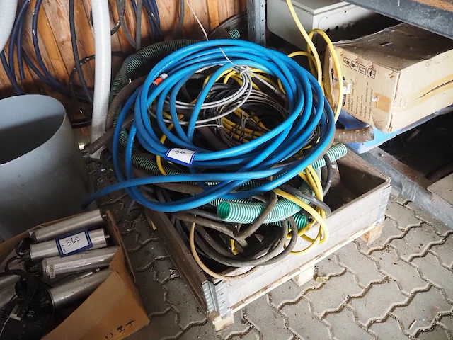 Nn hoses - afbeelding 1 van  6