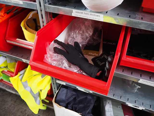 Nn hygiene and safety equipment - afbeelding 14 van  37