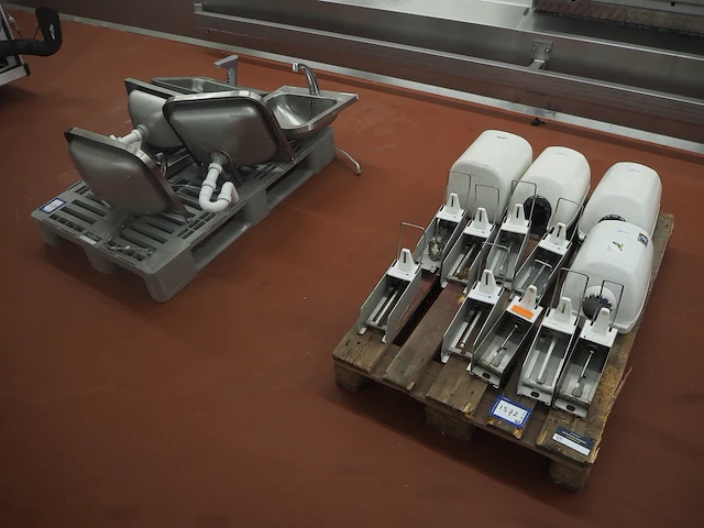 Nn hygiene equipment - afbeelding 1 van  9