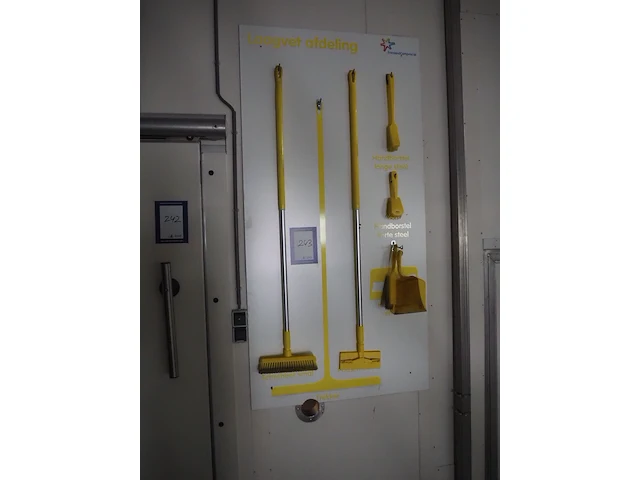 Nn hygiene equipment - afbeelding 1 van  3