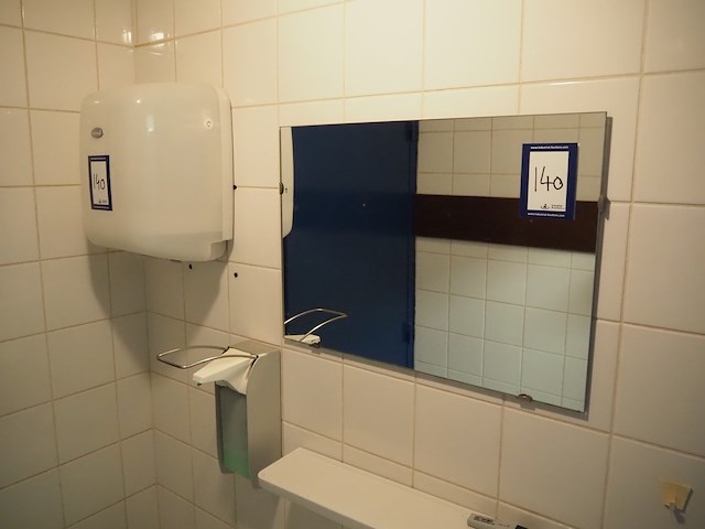 Nn hygiene equipment - afbeelding 1 van  2